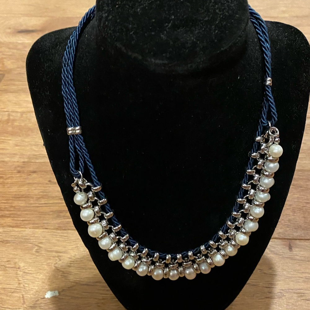 Perla Del Mar freshwater pearl necklace - Picture 6 of 9